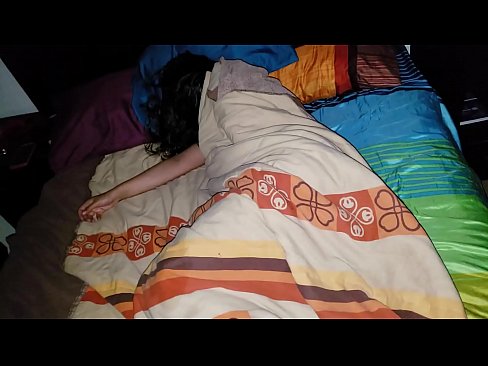 ❤️ Stedbarn skælder sin unge stedmor ud, mens hun sover. Fucking video at da.3dhentaix.ru ️